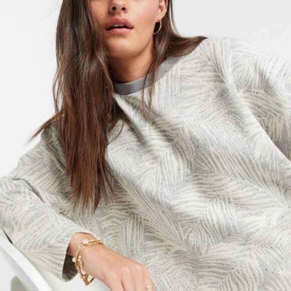 FRENCH CONNECT. nwt Sekia Jersey Sweatshirt Cropped Leaf Print L Gray White - Picture 4 of 13